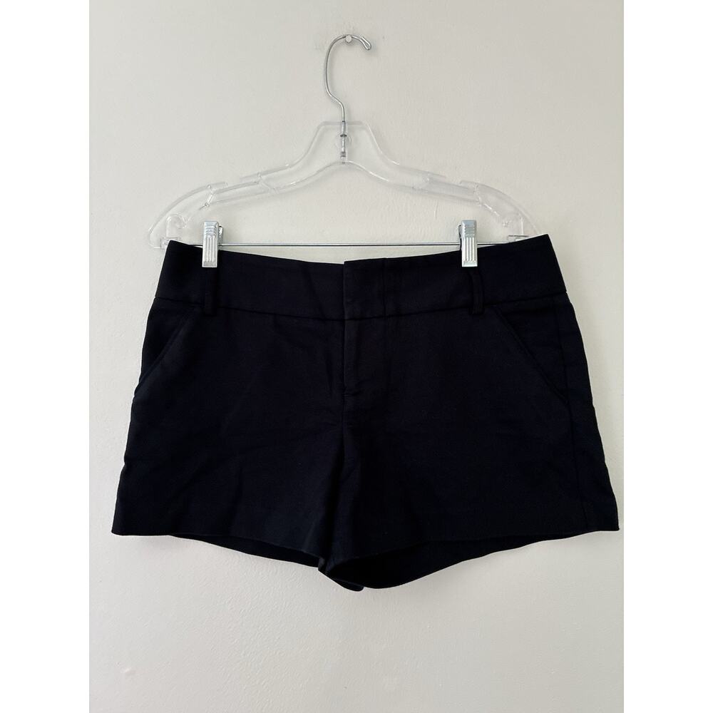 Alice & Olivia Employed Tailored Black Shorts Size 6 Low Rise - Picture 2 of 5